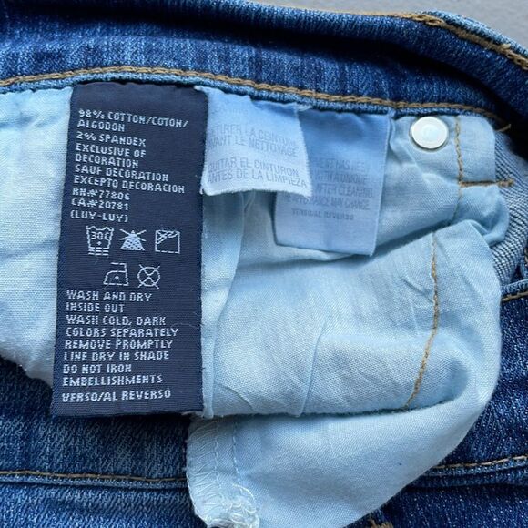 Tommy Jeans Denim Bermuda Short - 9 - Picture 4 of 6